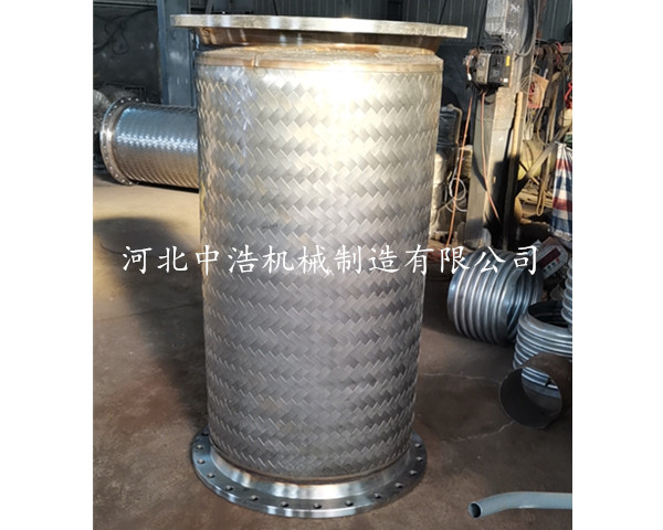 大（dà）口徑金屬軟管