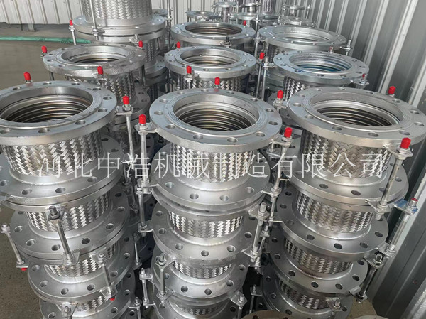 不（bú）鏽鋼軟連接廠家